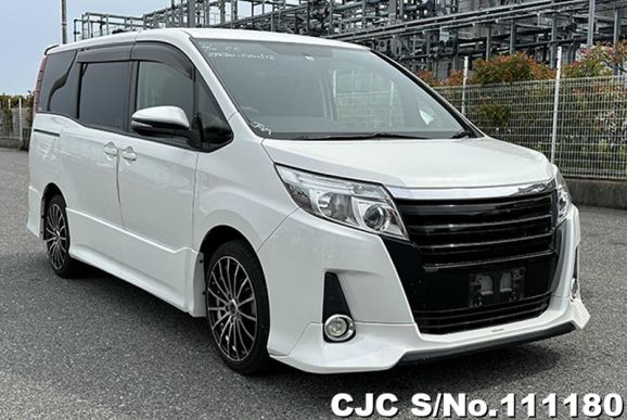 2015 Toyota / Noah Stock No. 111180