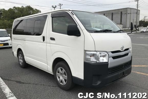 Toyota Hiace in White for Sale Image 0