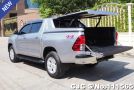 Toyota Hilux in Silver for Sale Image 3