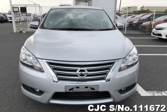 Nissan Bluebird Sylphy in Silver for Sale Image 4
