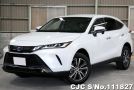 Toyota Harrier in White for Sale Image 3