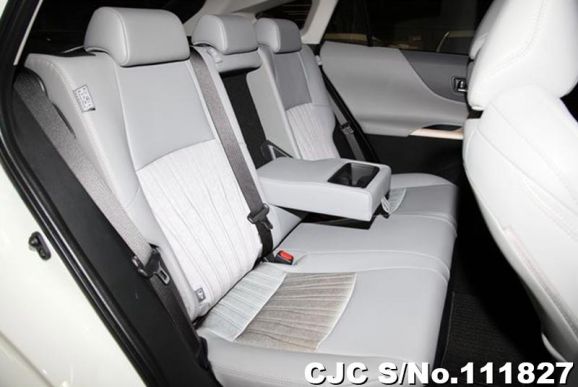 Toyota Harrier in White for Sale Image 12
