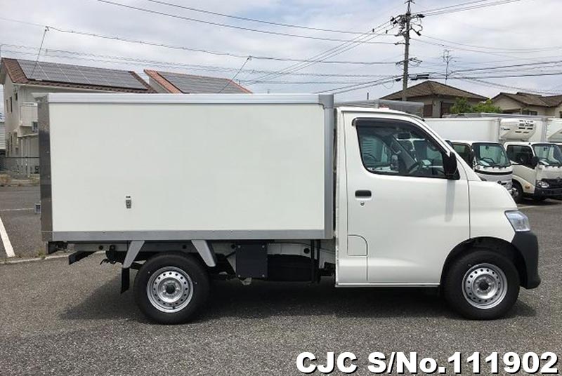 2022 Toyota Townace Freezer Trucks for sale Stock No. 111902