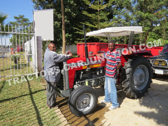 Massey Ferguson MF-240