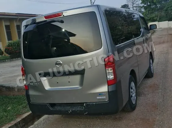 Nissan Caravan