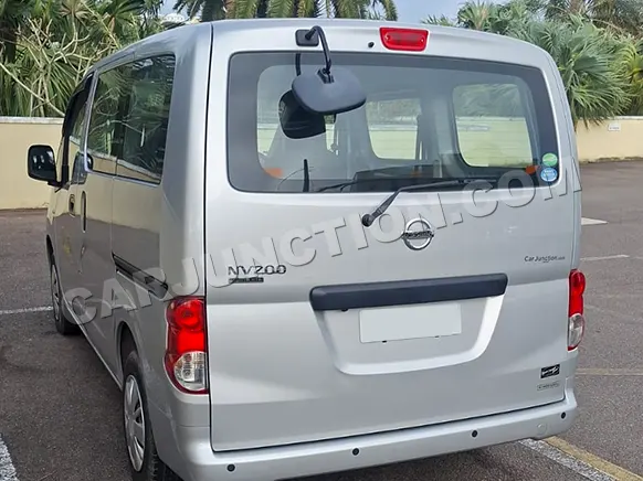 Nissan NV200